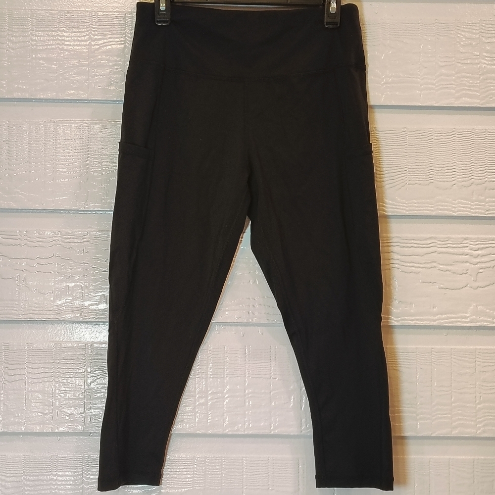 Ouges Women's XL Black Athletic Capri Legging With 2 Side Pockets Performance